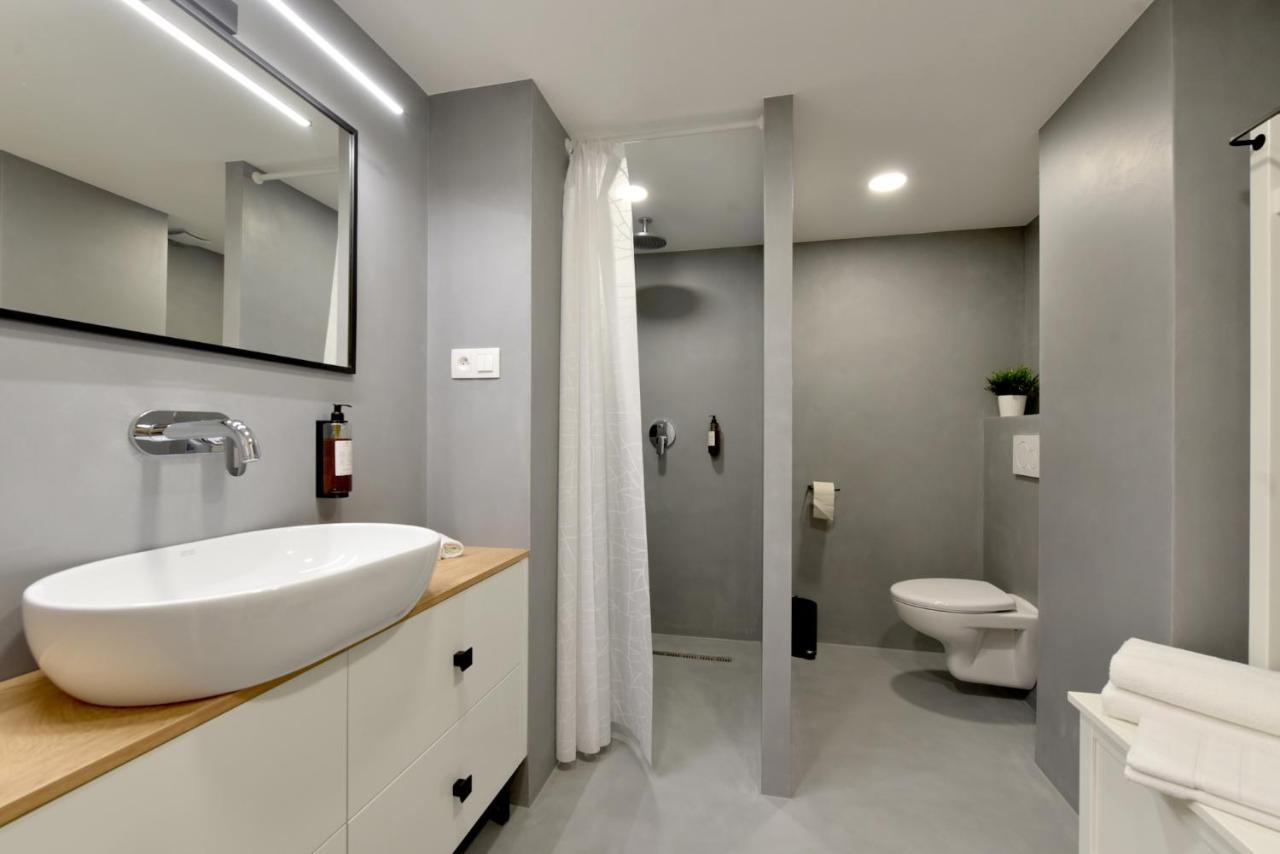 Apartman S Balkonom Trencin Exterior photo